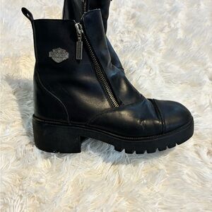Harley-Davidson Black Leather Ankle Moto Boots | Oil Resistant Sole